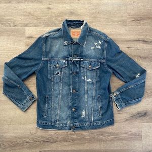 RARE Authentic Levi's Denim Jacket Distressed Ripped Adult Size Medium